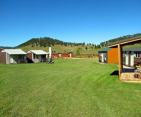מלון סטרגיס Suzies Camp מראה חיצוני תמונה